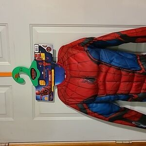 Child size 10-12 Spiderman costume. Has all the parts